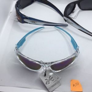 Men’s UV400 closed frame sunglasses